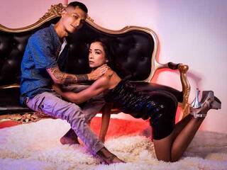 Erotinis vaizdo pokalbis MaxandAnnie