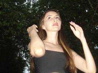 Erotinis vaizdo pokalbis May-Rose