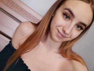 Erotinis vaizdo pokalbis Maya-X