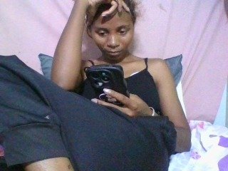 Erotinis vaizdo pokalbis Mayah21a