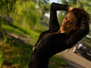 Erotinis vaizdo pokalbis MayaHipnoteyes