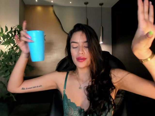 Transliacijos ekrano nuotraukos MayaRivera