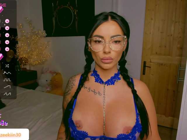 Nuotraukos Mazeekiin30 Hey lovers, I feel naughty today, jump in XX #new #bigboobs #lovense #squirt #bigass