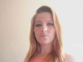 Erotinis vaizdo pokalbis medeea26