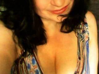 Erotinis vaizdo pokalbis medinilla