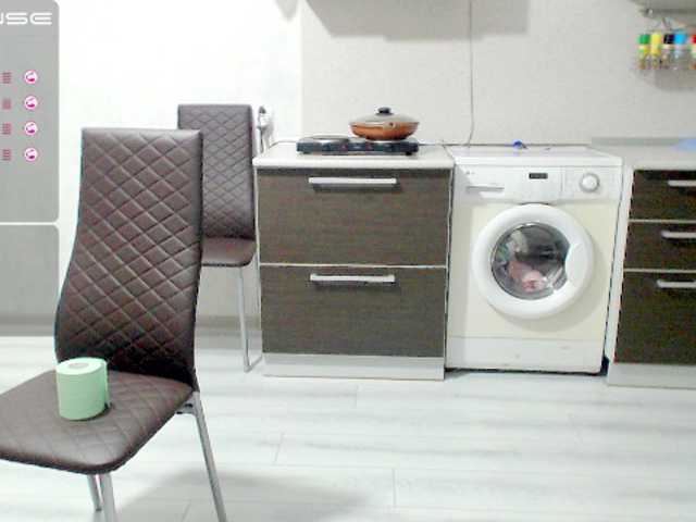 Transliacijos ekrano nuotraukos MeDjessi