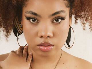 Erotinis vaizdo pokalbis MeganRoux