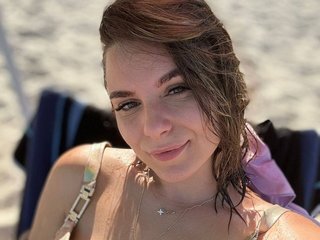 Erotinis vaizdo pokalbis MelanieHartley