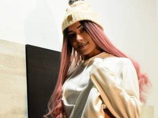 Erotinis vaizdo pokalbis Meliirobert