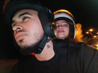 Erotinis vaizdo pokalbis mell-omar-hot