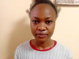 Erotinis vaizdo pokalbis Mellon002