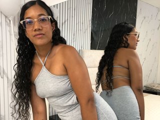 Erotinis vaizdo pokalbis Melody-Miller