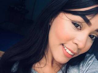 Erotinis vaizdo pokalbis mely-milu