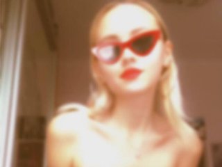 Erotinis vaizdo pokalbis Mencia