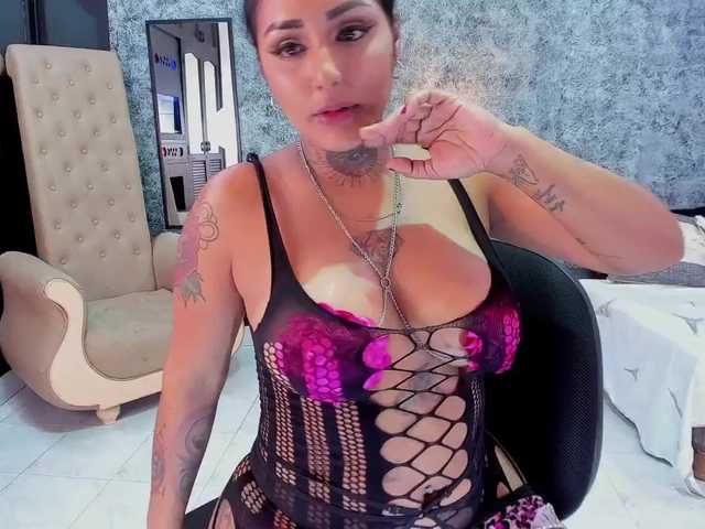 Nuotraukos Meredith-rave My pussy wants eat that cock /1@PussyRide 2@AnalBead show // pvt on// personalize your videos// #sexy #bigboobs #bigass #latina #milf #squirt #lovense #colombia