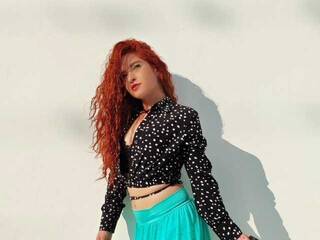 Erotinis vaizdo pokalbis MeridaCutte