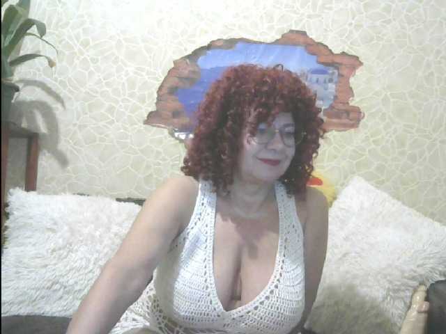 Nuotraukos MerryBerry7 ass 20 boobs 30 pussy 80 all naked 120 open cam 10