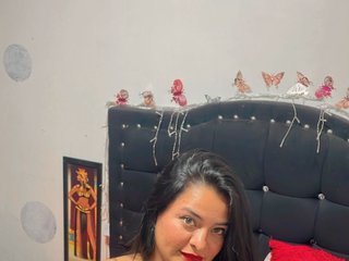 Erotinis vaizdo pokalbis MIA-BUNY