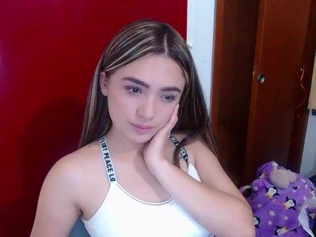 Transliacijos ekrano nuotraukos Mia-Johns