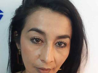 Erotinis vaizdo pokalbis mia-tits