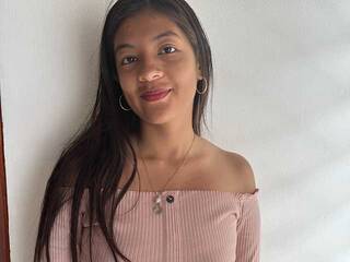 Erotinis vaizdo pokalbis mia1006