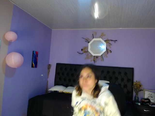 Transliacijos ekrano nuotraukos MiaQueen