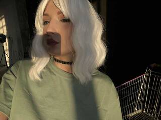 Erotinis vaizdo pokalbis Miataa