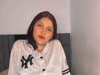 Erotinis vaizdo pokalbis miathompson99