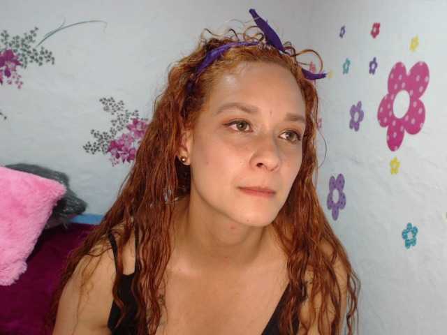 Nuotraukos MickeYLauren welcome to my room, I'm hot girl looking for fun