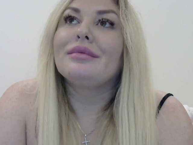 Transliacijos ekrano nuotraukos MidnightMolly