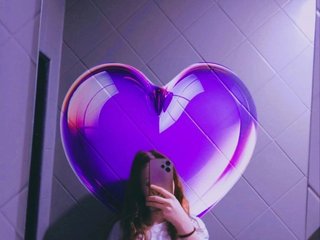 Erotinis vaizdo pokalbis Mila-shkaa