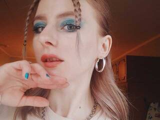 Erotinis vaizdo pokalbis Milaai