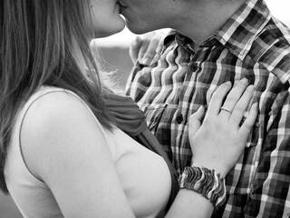 Erotinis vaizdo pokalbis CYCRIS