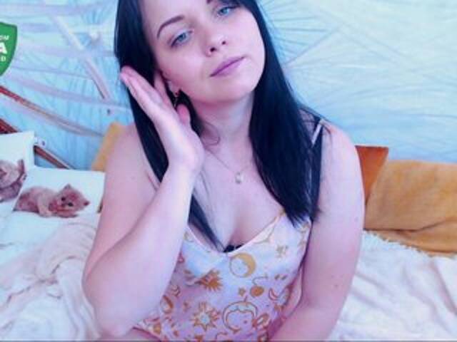 Transliacijos ekrano nuotraukos MileyMia