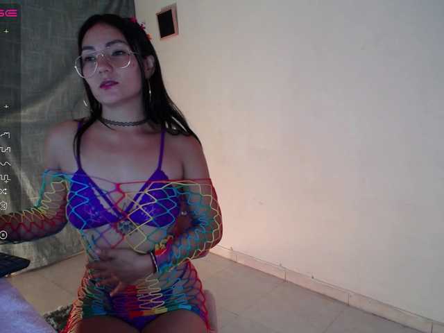 Nuotraukos Mileypink hey hey guys, welcome to my room naked [ 100 tokens left ] #shy #18 #new #teen #cute