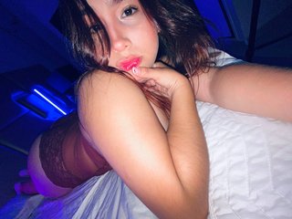 Erotinis vaizdo pokalbis MileyRose