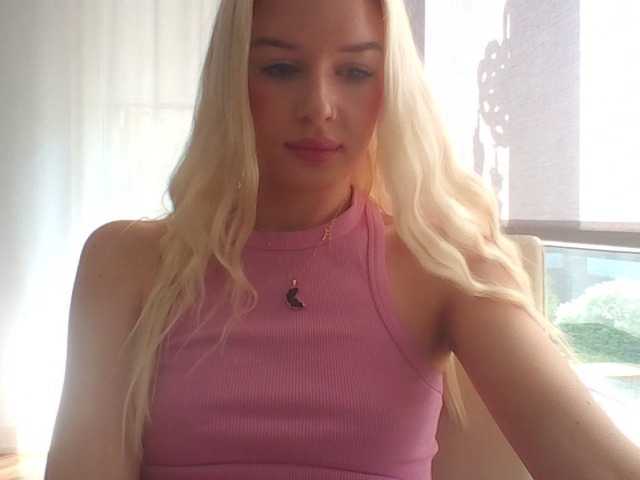 Transliacijos ekrano nuotraukos MileyStar
