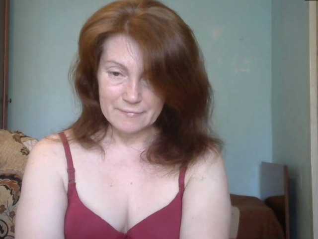 Nuotraukos MilfCarrliena Classic milf lets have some hot chat ! pvt , tips are welcome .* no russian