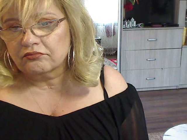 Nuotraukos MilfKarla Hi boys, looking for a hot MILF on a wheelchair..?if you want to make me happy, come to me;)