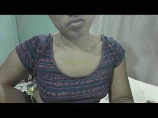 Erotinis vaizdo pokalbis Millane