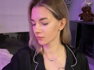 Erotinis vaizdo pokalbis Millashaa