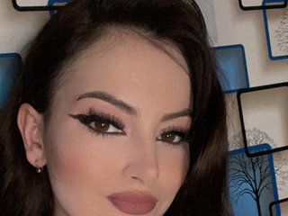 Erotinis vaizdo pokalbis MinaAngel