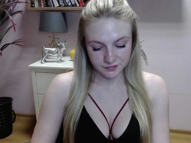 Nuotraukos MindyPleasure Let's have rel some fun #tease #cfnm #domina #blondie #sexy #young #joi #cei #cbt #cuckold #fetish #natural #twerk