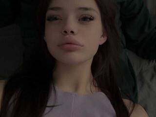 Erotinis vaizdo pokalbis mini-barbie