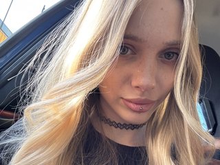 Erotinis vaizdo pokalbis Tina_ne_malina