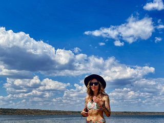 Erotinis vaizdo pokalbis MiraBella33