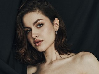 Erotinis vaizdo pokalbis MiraBelle