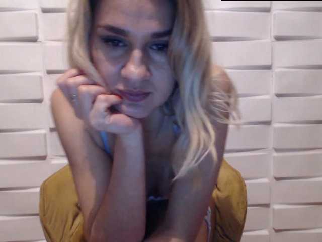 Transliacijos ekrano nuotraukos Mirellia