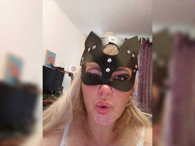 Transliacijos ekrano nuotraukos Miss_Kiss_Kiss