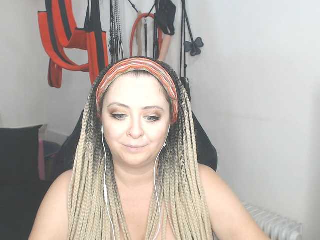 Transliacijos ekrano nuotraukos missGODDESS